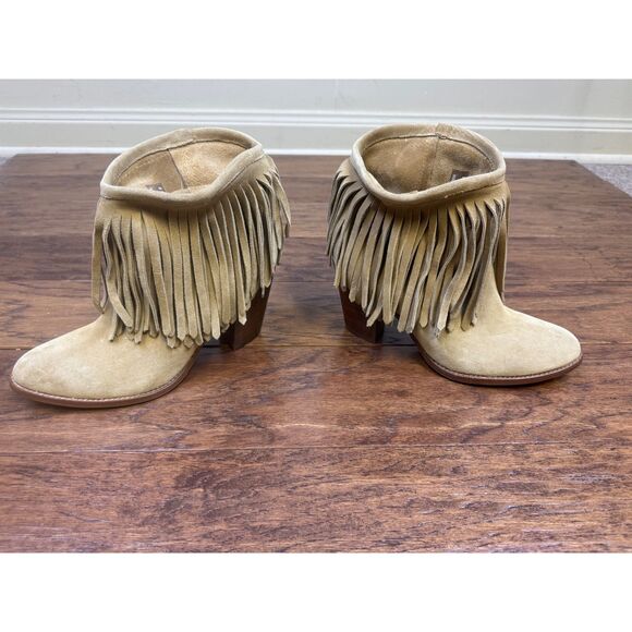 FRYE Ilana Fringe Short Bootie Sand Suede, Sz 8B - Picture 6 of 11